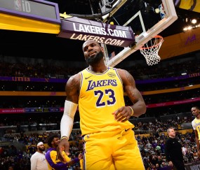 麦迪：詹姆斯的单打很糟糕，所以他需要韦德和欧文去终结比赛