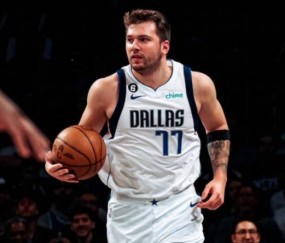 体育直播-41+三双力压杜欧！不再慢热的东契奇全力冲击MVP