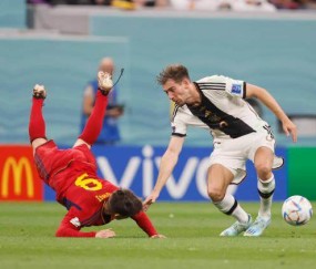 体育直播-【辣评】为何拜仁能虐巴萨，德国却拿捏不了西班牙？